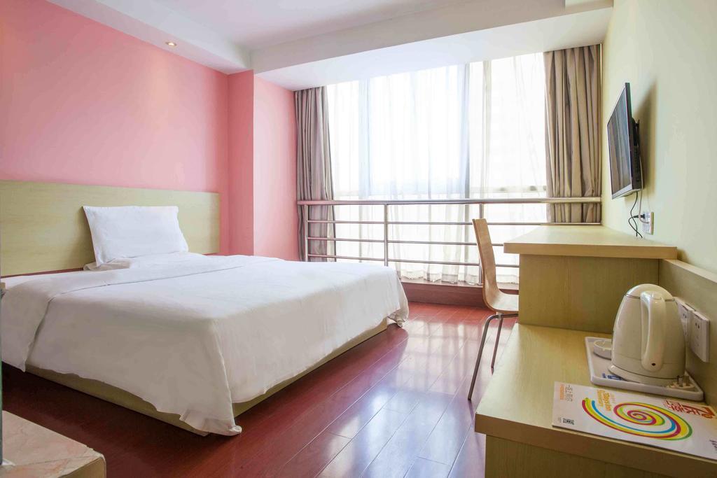 7Days Inn Foshan Qiandeng Lake Nangui Road Subway Station ห้อง รูปภาพ